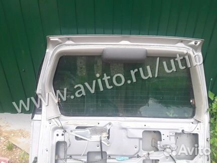 Пластик крышки багажника Grand Vitara 98-05