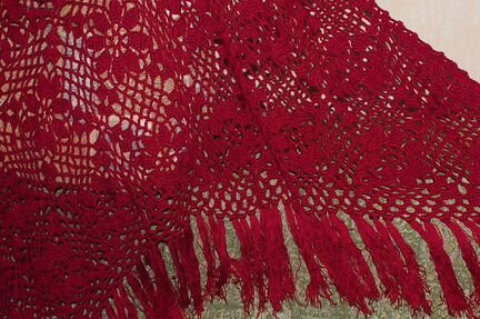 Шикарная шаль новая вишневая