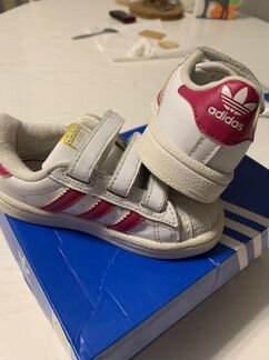 Кроссовки adidas для девочки