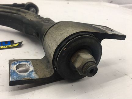 Рычаг подвески передний передний левый Subaru