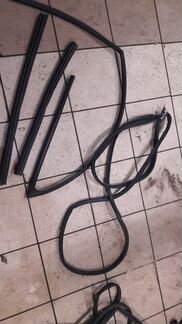 Резиновые уплотнители на дверь Nissan Teana L33