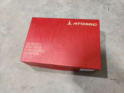 Ботинки Atomic Livefit 130 размер 28