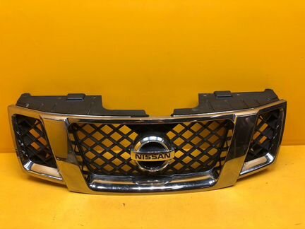 Решетка радиатора Nissan Pathfinder R51 2004-2014