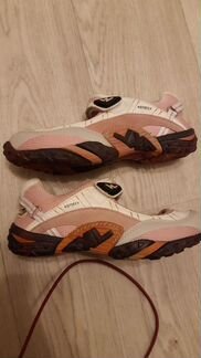 Туфли.кожа.текстиль. новые 35 размер.Котофей