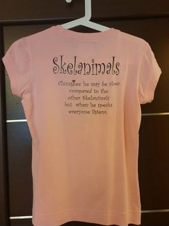 Футболка с апликацией