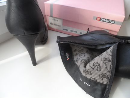 Сапоги ботильоны полусапожки 40 р. Испания новые