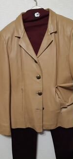 Бежевая куртка джинсы в подарок