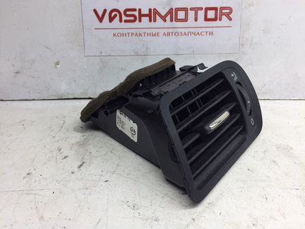 Дефлектор воздушный левый Volkswagen Passat Cc