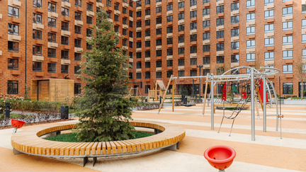 3-к квартира, 79.8 м², 1/25 эт.