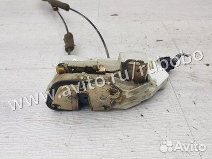 Замок двери передний правый Mitsubishi Galant 9