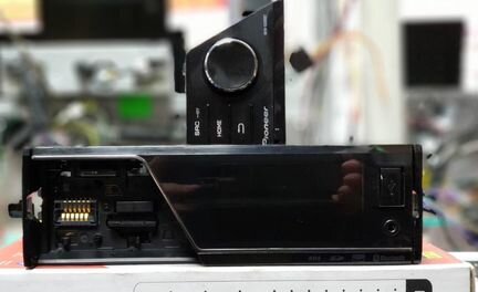Автомагнитола Pioneer MVH-8300BT
