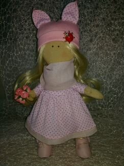 Кукла в розовом