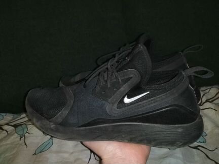 Кроссовки Nike