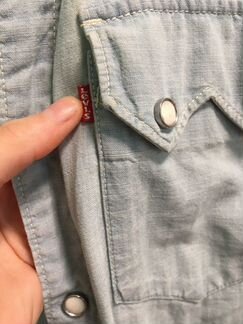 Голубая рубашка Levi’s