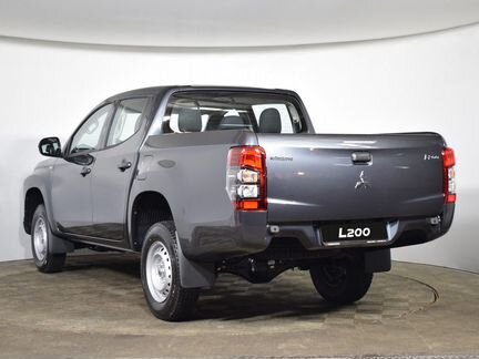 Mitsubishi L200 2.4 МТ, 2020