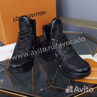 Кроссовки женские