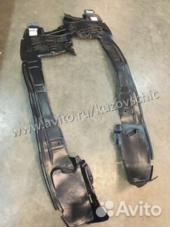Подкрылок передний Mercedes Benz W210