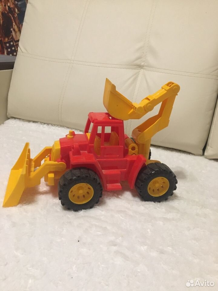 Игрушка машинка