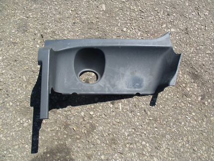Кожух подножки левой верхний Scania 5 серии CP/CG