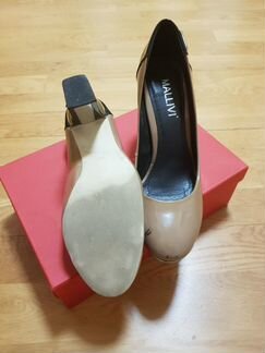 Туфли лакированные, бежевые, 39 раз