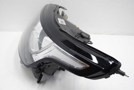 Фара передняя левая Land Rover Range Rover 4