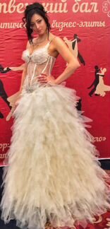 Прокат свадебных платьев