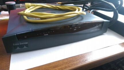 Роутер бизнес-класса Cisco 827-4V
