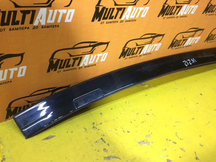 Молдинг крыши передний левый Mercedes E-Classe