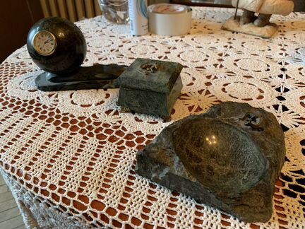 Настольный набор из змеевика