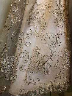 Нарядное платье для девочки, 4-5 лет