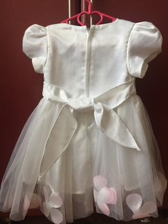 Платье праздничное