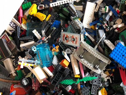 Lego Россыпью, а также минифигурки