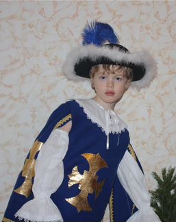 Костюм мушкетера для младшей школы