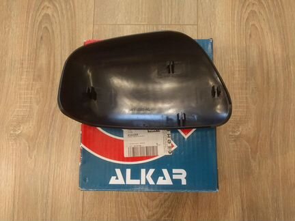 Крышка зеркала Toyota 87945-05010