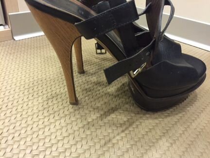 Продам туфли Marni