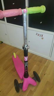 Самокат трехколесный