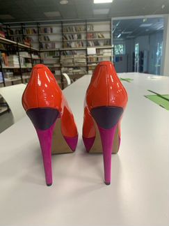 Эффектные туфли Jessica Simpson 38 размер