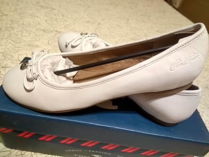 Балетки новые белые кожаные Tom Tailor