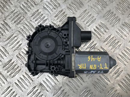 Моторчик стеклоподъемника правый Audi TT 8N (1999