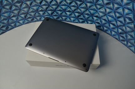 MacBook Air 13 2019 128Gb Space Gray (20 циклов)