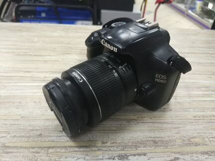 Зеркальный фотоаппарат Canon EOS 1100D