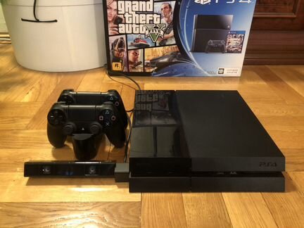 Sony PS4 500gb + 2 dualshock + charging + camera
