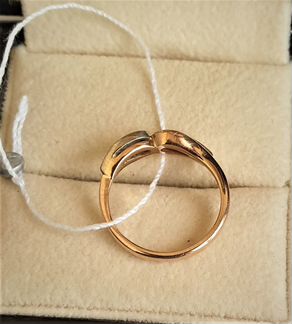 Золотое кольцо с бриллиантами