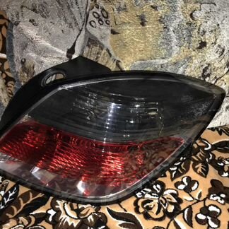 Фонарь правый Opel Astra h