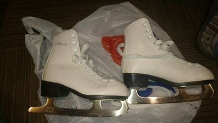 Коньки детские